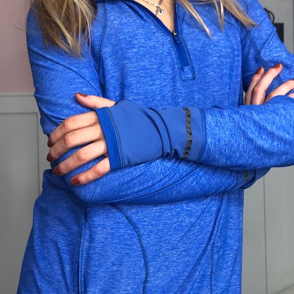 Lululemon Blue Top - Picture 6 of 6